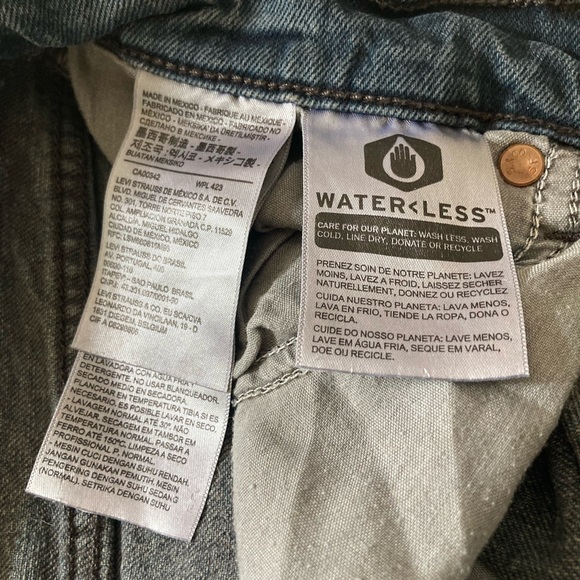 Levi’s premium wedgie 28 - Picture 2 of 7